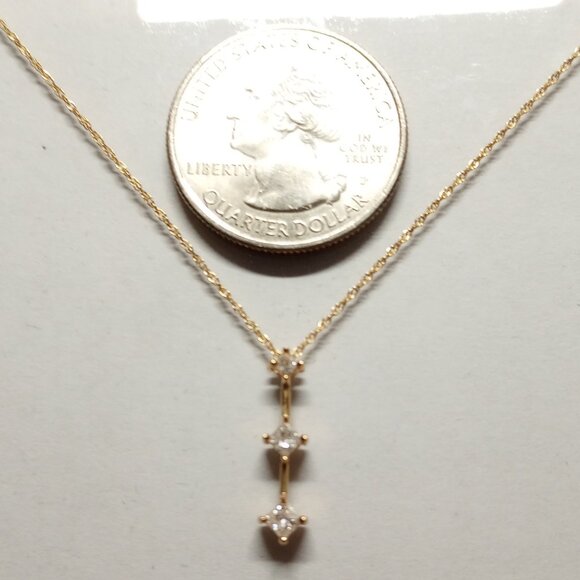 LAST ONE! 14Kt Yellow Gold Quarter-Carat Princess-Cut Diamond Slide & Chain - Picture 2 of 4